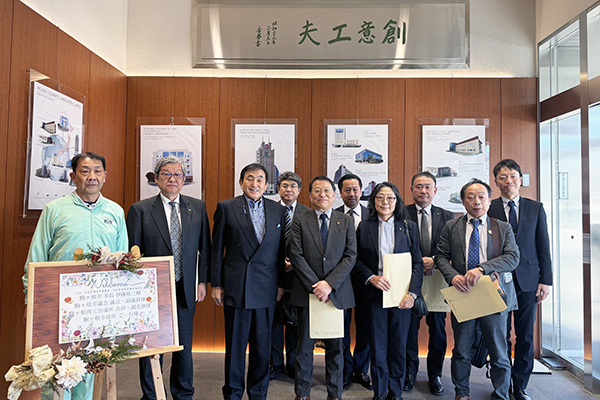 駒ヶ根市関係者の皆さまが横浜工場を視察されました